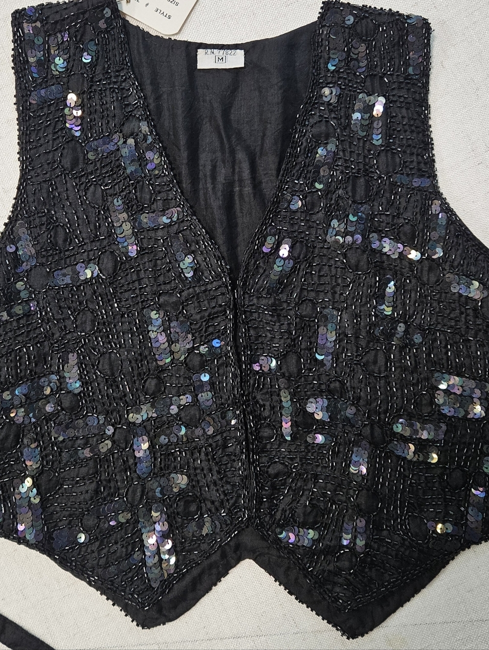 VTG 100% Silk Vest Size M Beaded Sequined Embroidered India Hook Closure Unisex